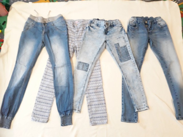 Jeans hlače velikost 152 - foto