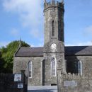 cerkvica v mahnem mestu nekje med Crokom in Galway
