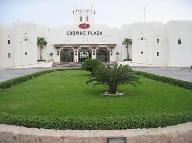Crown Plaza - foto