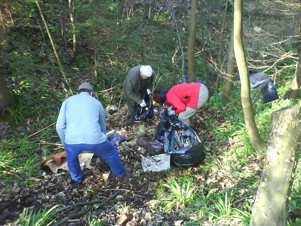 Čistilna akcija na Ponikvi 2009 - foto povečava