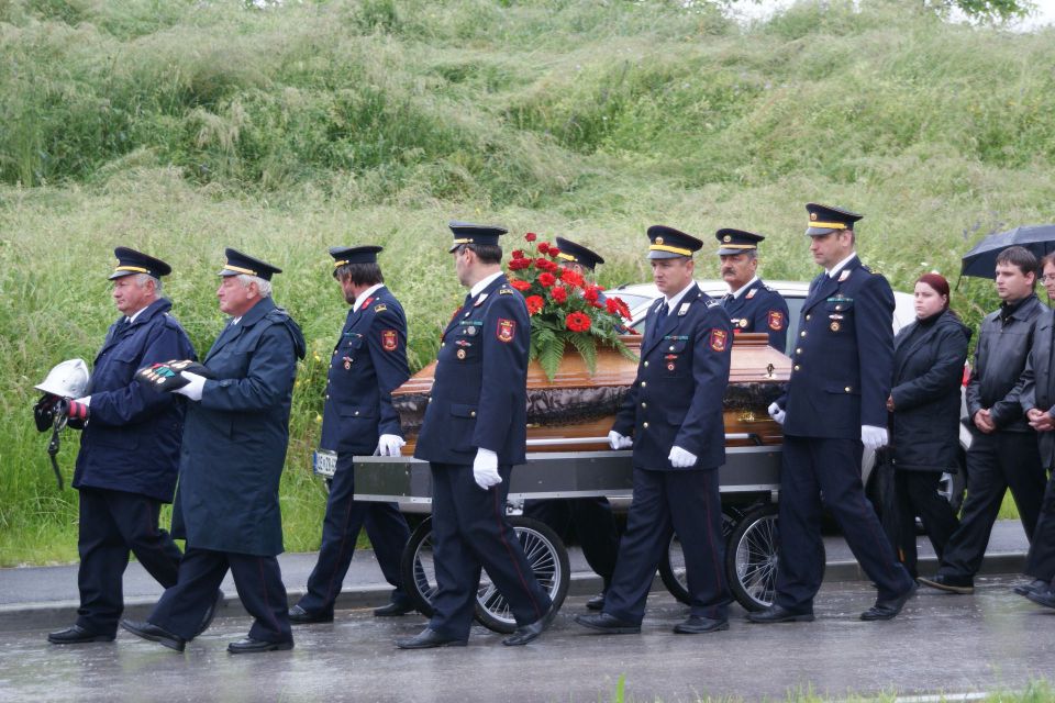 Pogreb našega poveljnika Ivana Buserja - foto povečava
