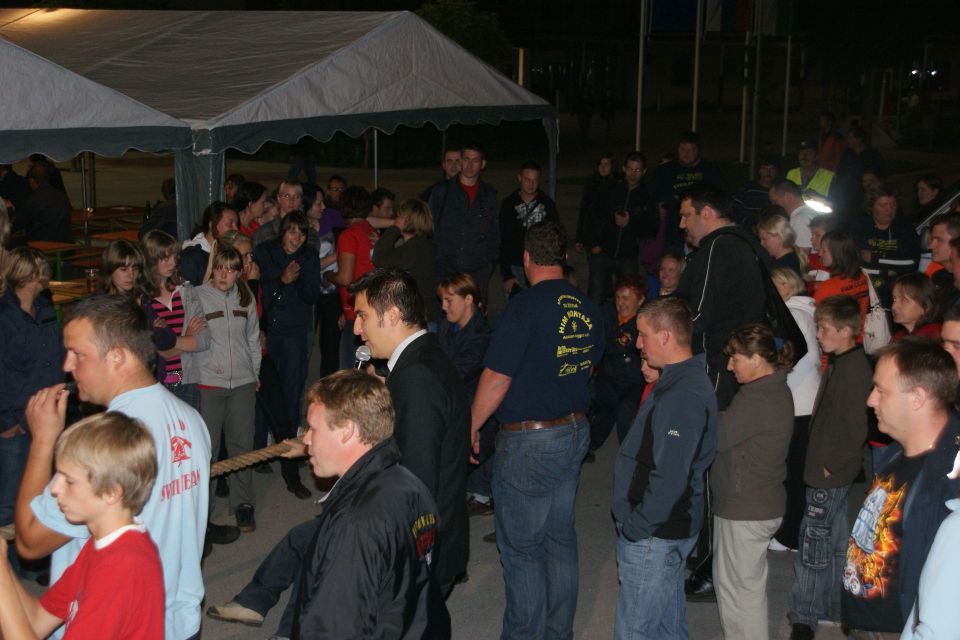 Gasilska veselica - Nočno tekmovanje 2010 - foto povečava