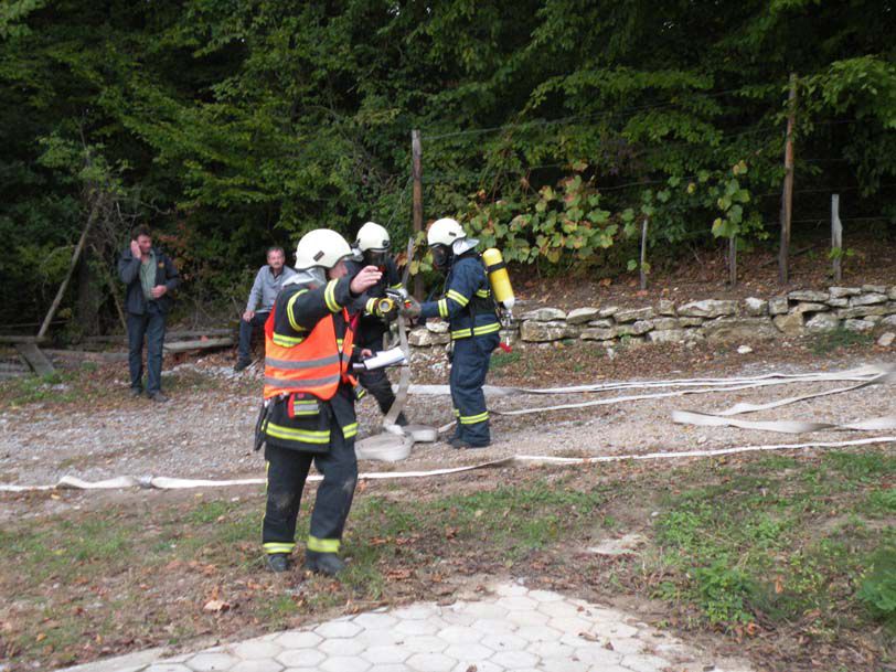 Taktična vaja 2012 - Požar na zidanici  - foto povečava