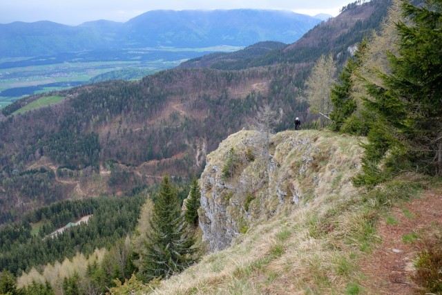 2019_04_27 čez Tirske peči na Boskovec- Golte - foto