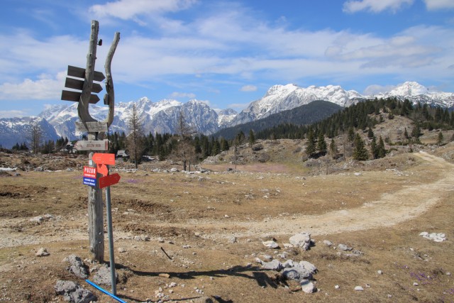 2022_04_29 Velika planina čez Rigelj - foto