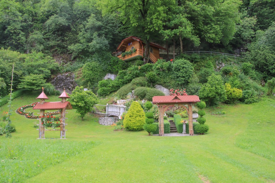 2022_06_08 grad Žovnek - foto povečava