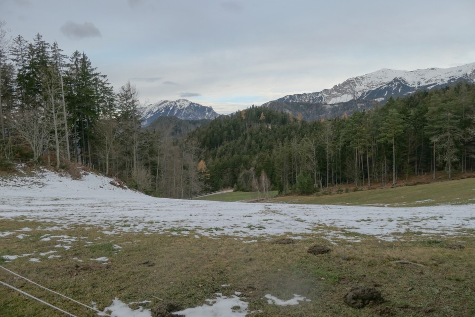 2022_11_26 Bela peč ( 1583 m ) - foto povečava