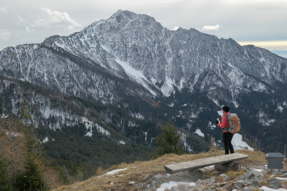 2022_11_26 Bela peč ( 1583 m ) - foto povečava