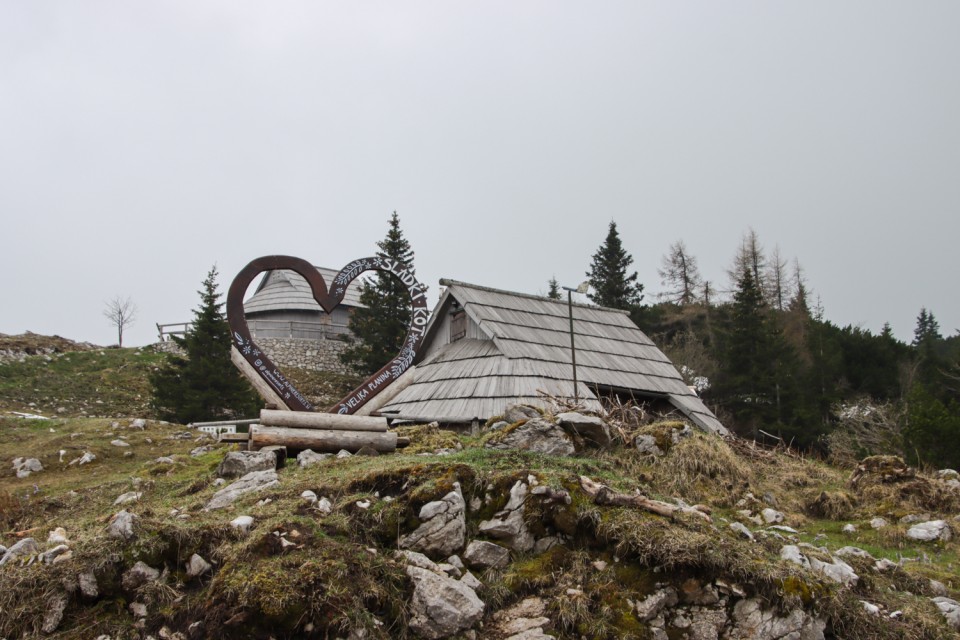 2023_05_09 Gradišče 1666 m - Velika planina - foto povečava