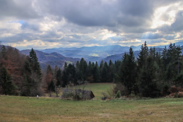 2023_11_29 Tolsti vrh nad Celjsko kočo - foto