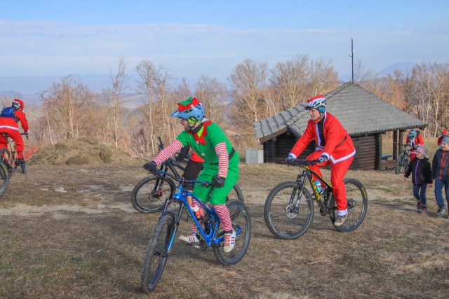 2023_12_26 Lisca - kolesarski spust božičkov - foto