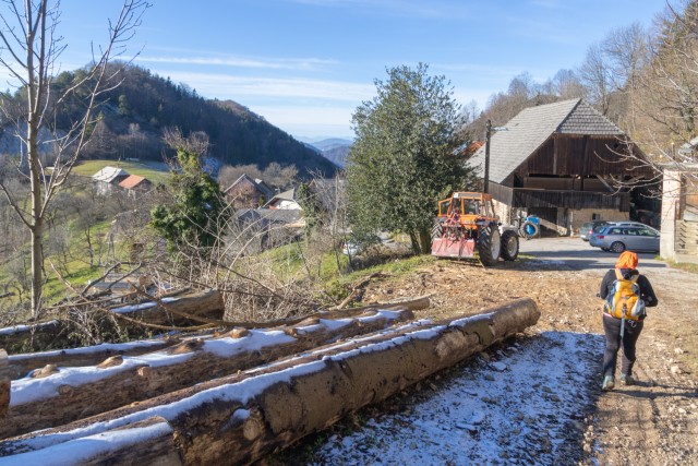 2024_12_07 Kum ( 1220 m )  - foto