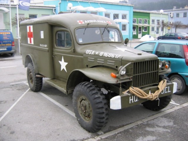 Dodge WC54 Ambulance - foto