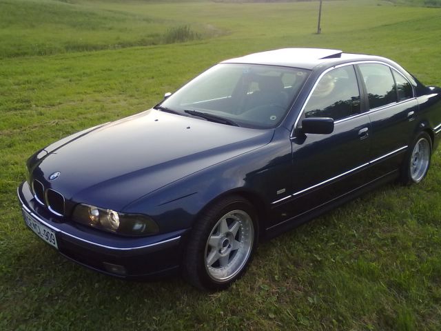 Bmw e39 520ia - foto