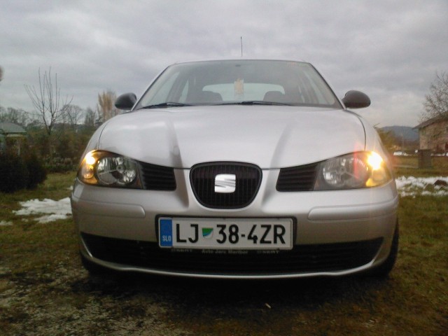 Seat ibiza - foto