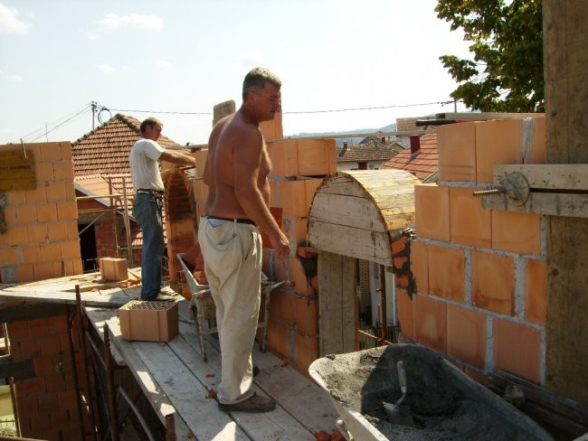 Lucni prozori - foto povečava