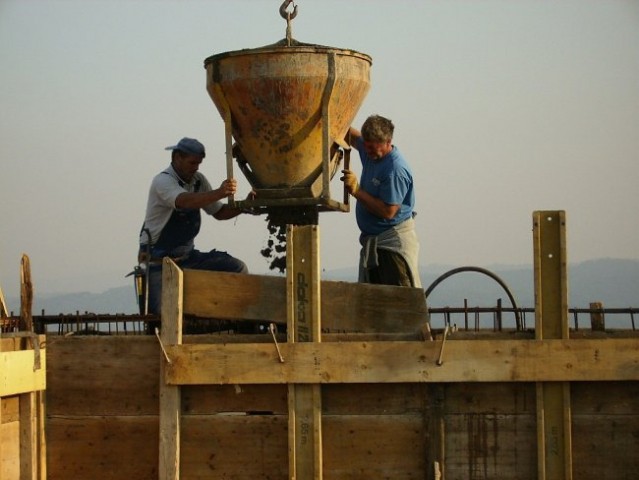 Betoniranje osnove za kupolu - foto