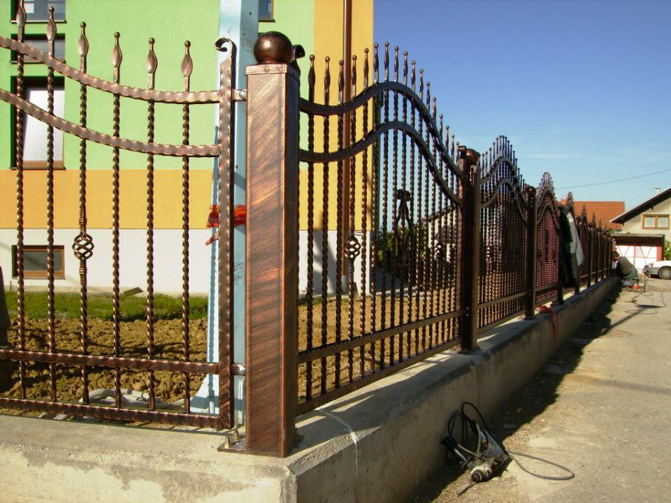 Montaza kovane ograde - foto povečava