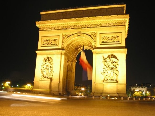 Paris: Arc De Triumpfe - noću 2