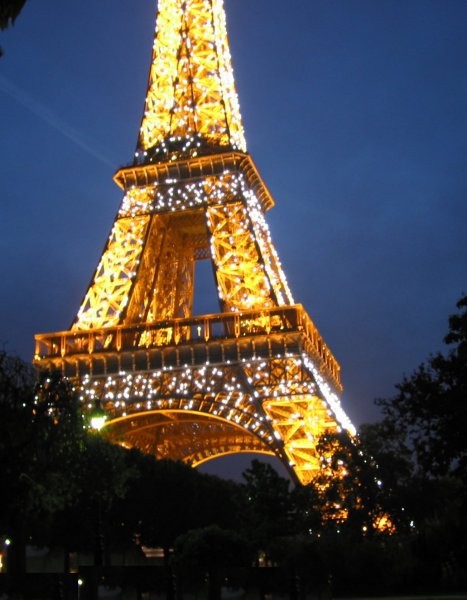 Paris: Eiffel Tower