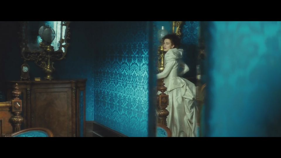 Anna Karenina (2012) & (1935) - foto povečava