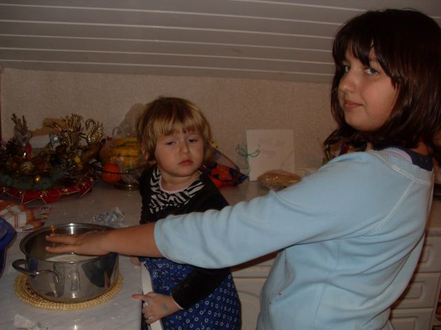 Naša lumpa KARIN in sestrica Julija - foto