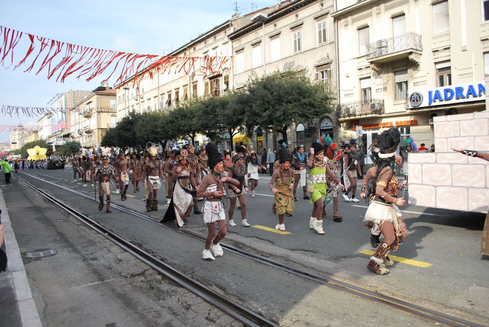 MEDNARODNI KARNEVAL V REKI 2010 - foto povečava