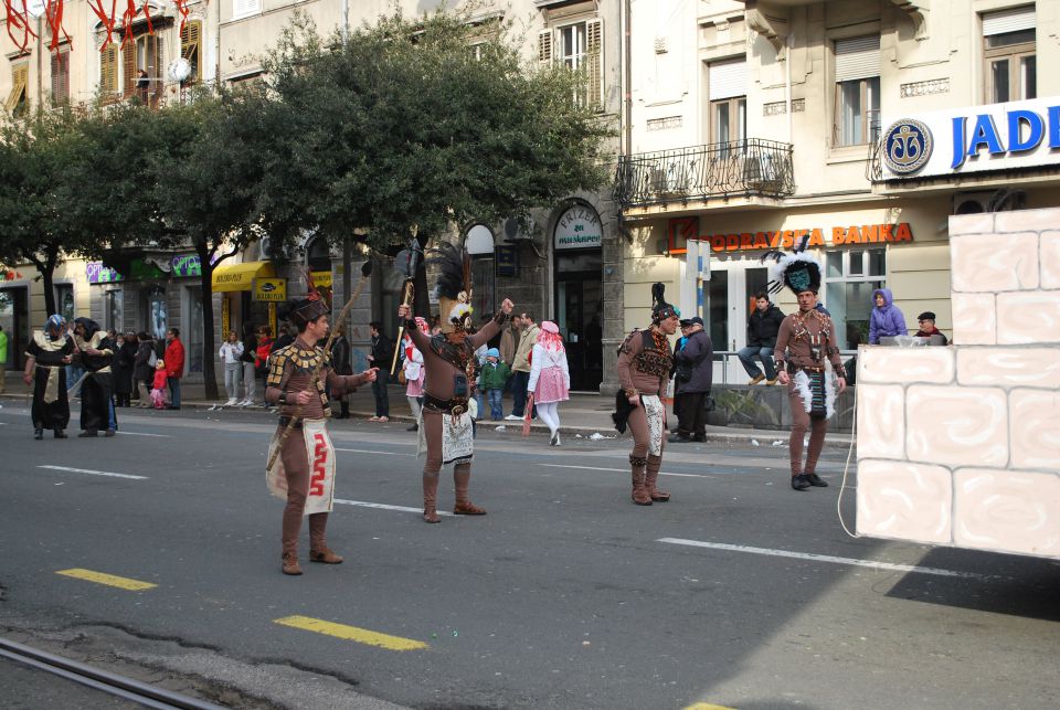 MEDNARODNI KARNEVAL V REKI 2010 - foto povečava