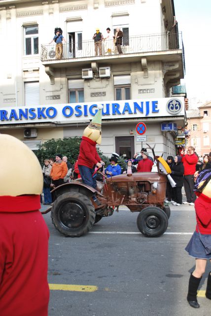 MEDNARODNI KARNEVAL V REKI 2010 - foto