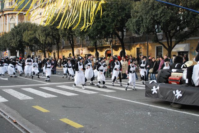 MEDNARODNI KARNEVAL V REKI 2010 - foto