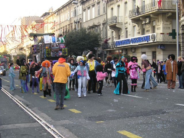 MEDNARODNI KARNEVAL V REKI 2010 - foto