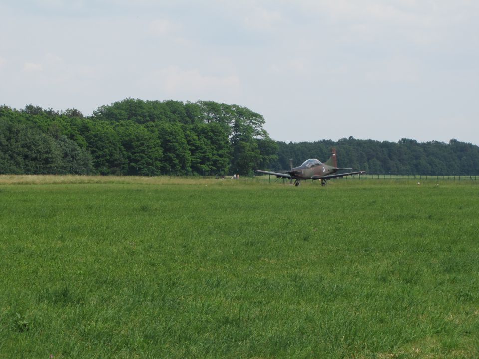 Letalski miting maribor 3.6.2011 - foto povečava