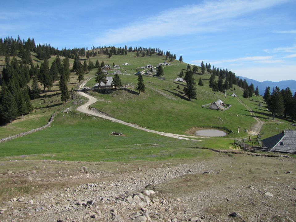 Velika planina april 2012 - foto povečava