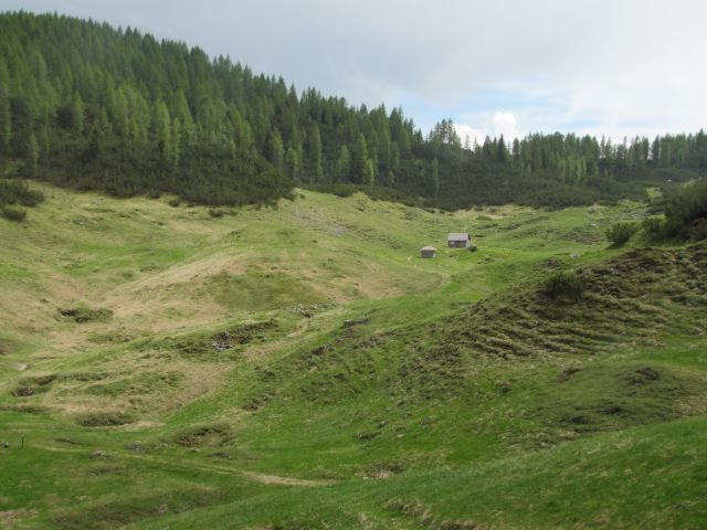 M. Ontigara  (2106 m)  -  M.Chiesa (2061m) - foto