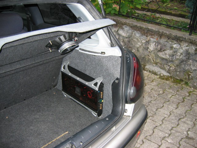 Hackk car-predelan prtlažnik - foto povečava