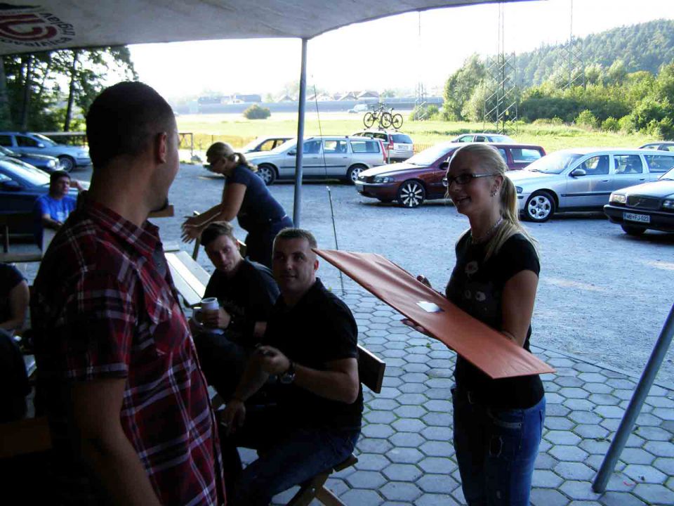 Volvo piknik Domžale september 2011 - foto povečava