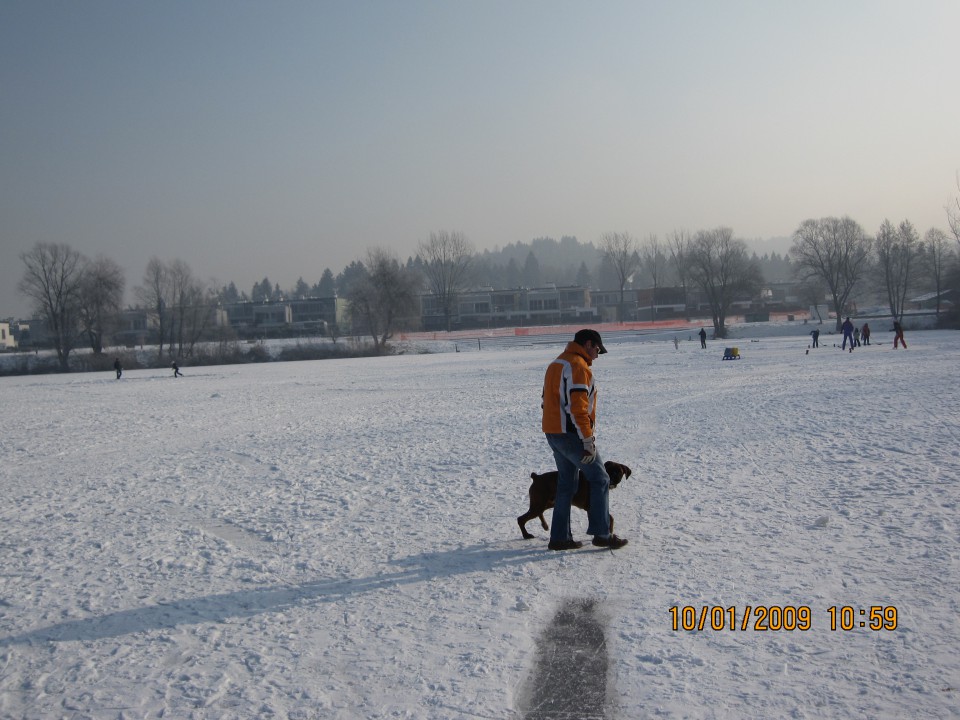 OTO IN SPYKI - foto povečava