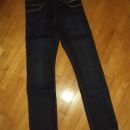 št.152 jeans, c&a- 4€
