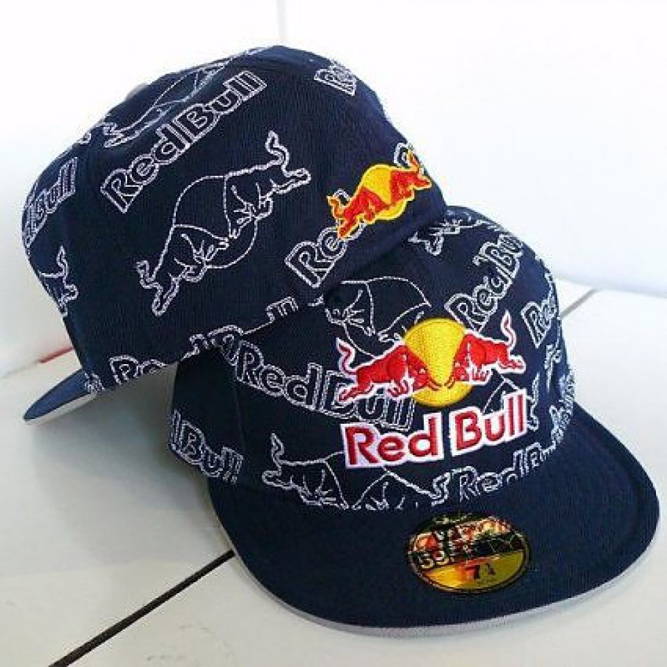 Red Bull kapa - foto povečava