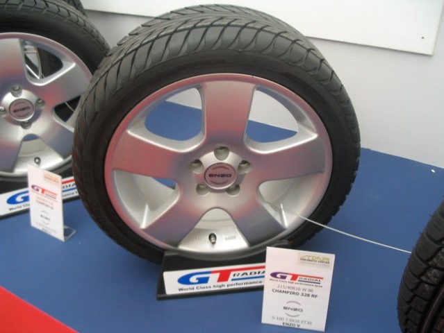 23. avtomobilistični salon Celje 8.4. 2006 - foto