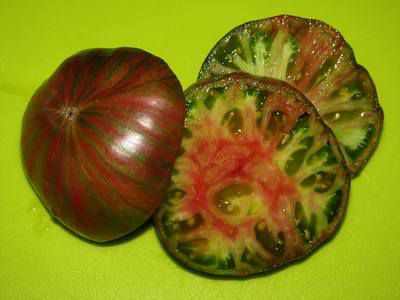 Dark Copia - cut fruit, slightly under ripe