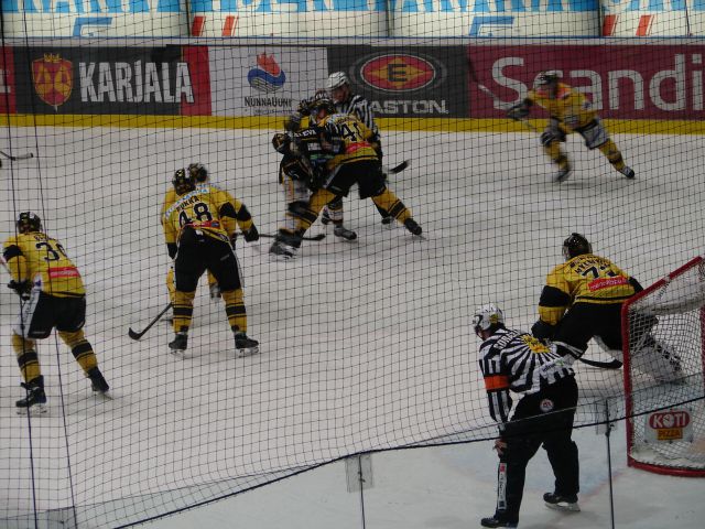 Finski hokej - foto
