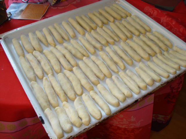 Krompirjevi svaljki, pripravljeni za zamrzovanje