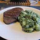 Pljučni steak medium in blitva s krompirjem