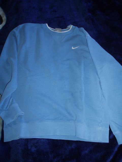 Nike pulover-140-152 ali S-7eur