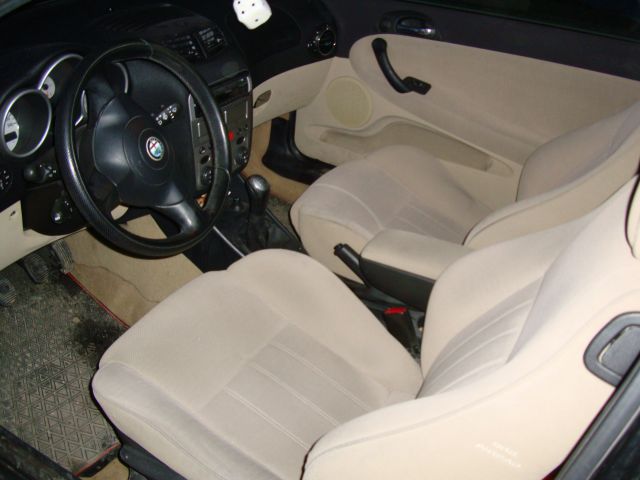 ALFA 147 2.0 TS - foto