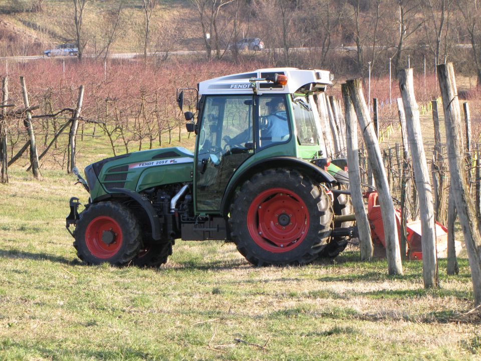 Fendt - foto povečava