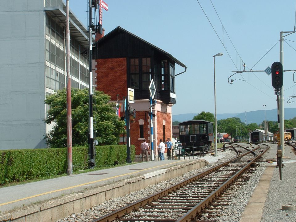 Delove akcije ob 100 letnici postvljalnice - foto povečava