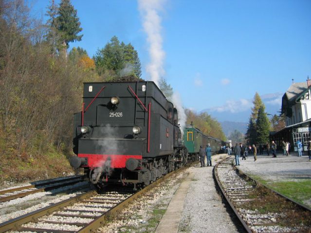 Martinova vožnja muzejskega vlaka 12.11.2011 - foto