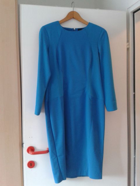 Modra obleka iz Anglije 15 eur